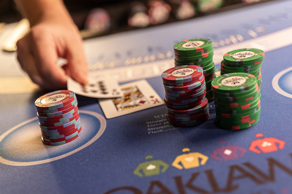 oaklawn casino age limit